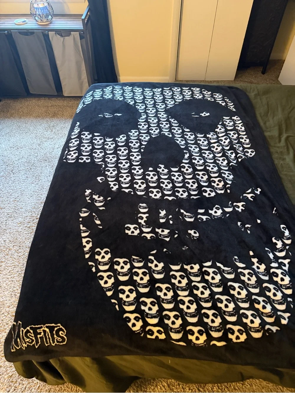 Misfits Throw Blanket in GUC
